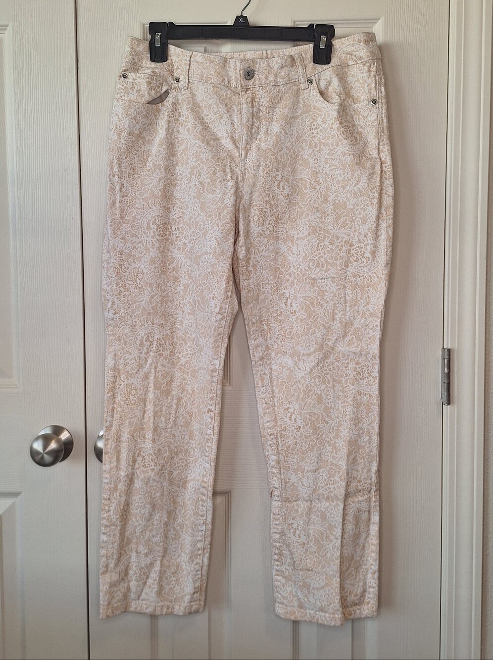 Chico's Neutral Platinum Denim Ultimate Fit Straight Leg Ankle Jeans Size 1.5/10